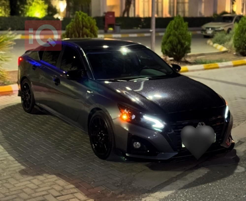 نيسان ألتيما